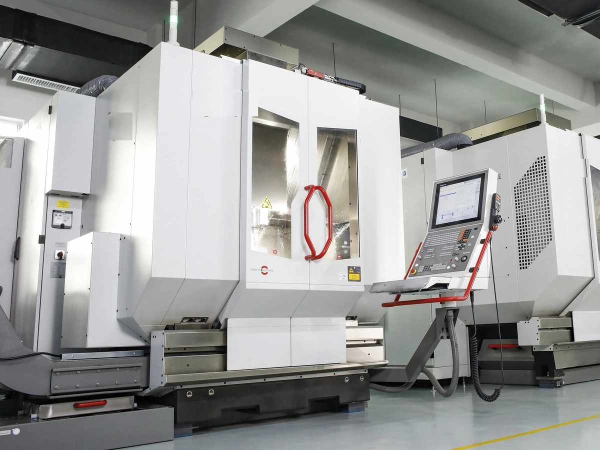 Factory Sourcing Checklist: 6 Critical Inspection Points When Buying CNC Machines Direct from China